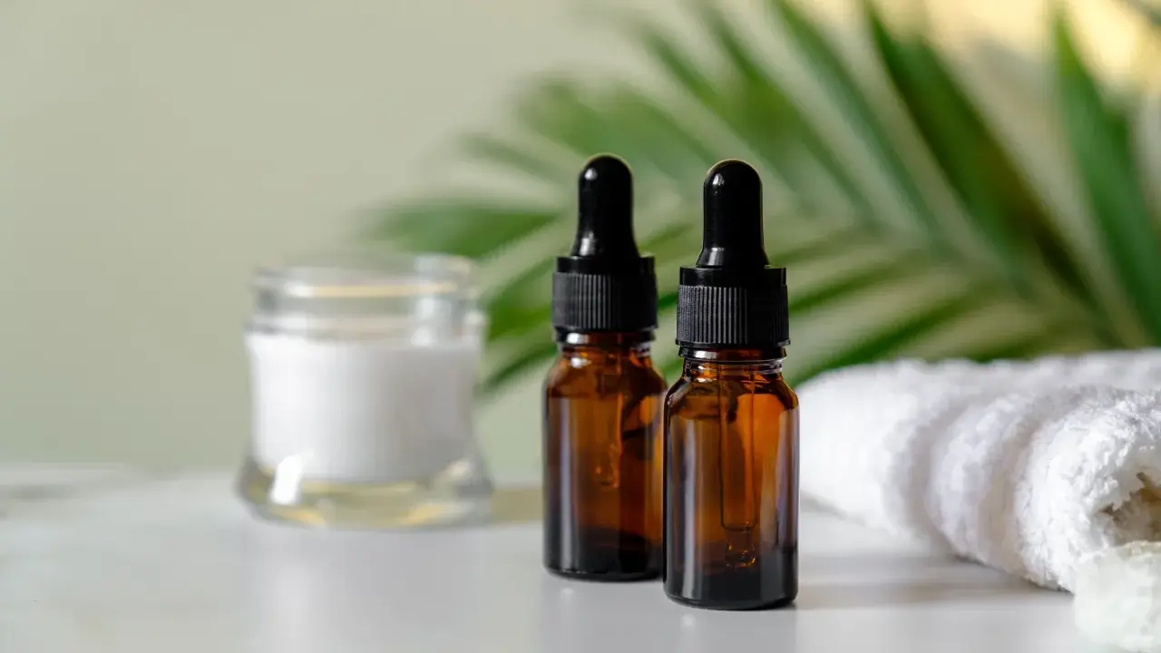 Codzienne serum do twarzy: Kiedy tak, a kiedy lepiej uważać?