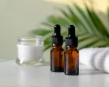 Codzienne serum do twarzy: Kiedy tak, a kiedy lepiej uważać?