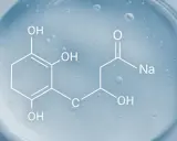 Struktura chemiczna hialuronianu sodu na niebieskim tle z pęcherzykami powietrza.