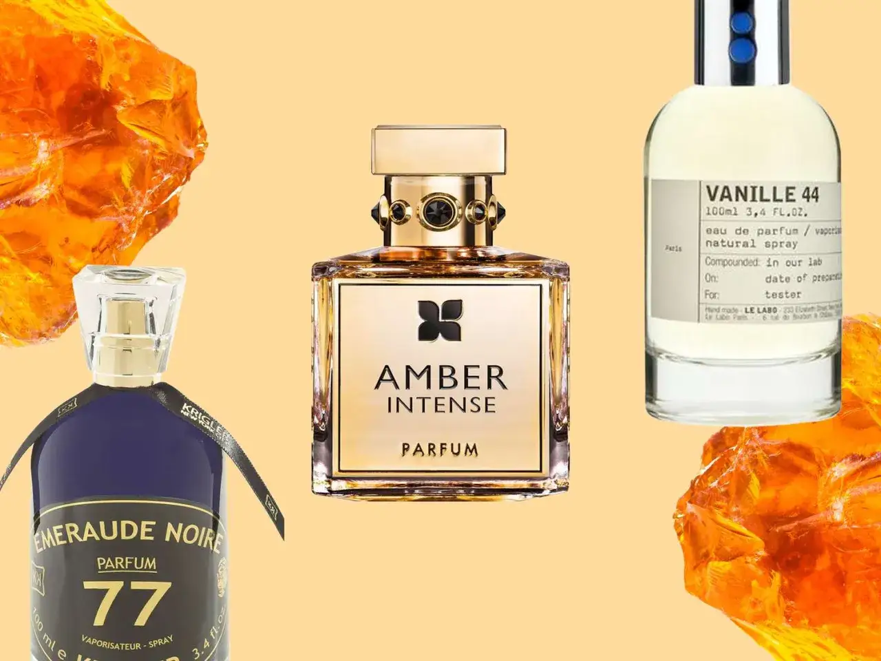 Trzy flakony perfum: 